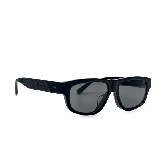 NEW FENDI FE40157F 01A BLACK GREY AUTHENTIC SUNGLASSES - Picture 13 of 14